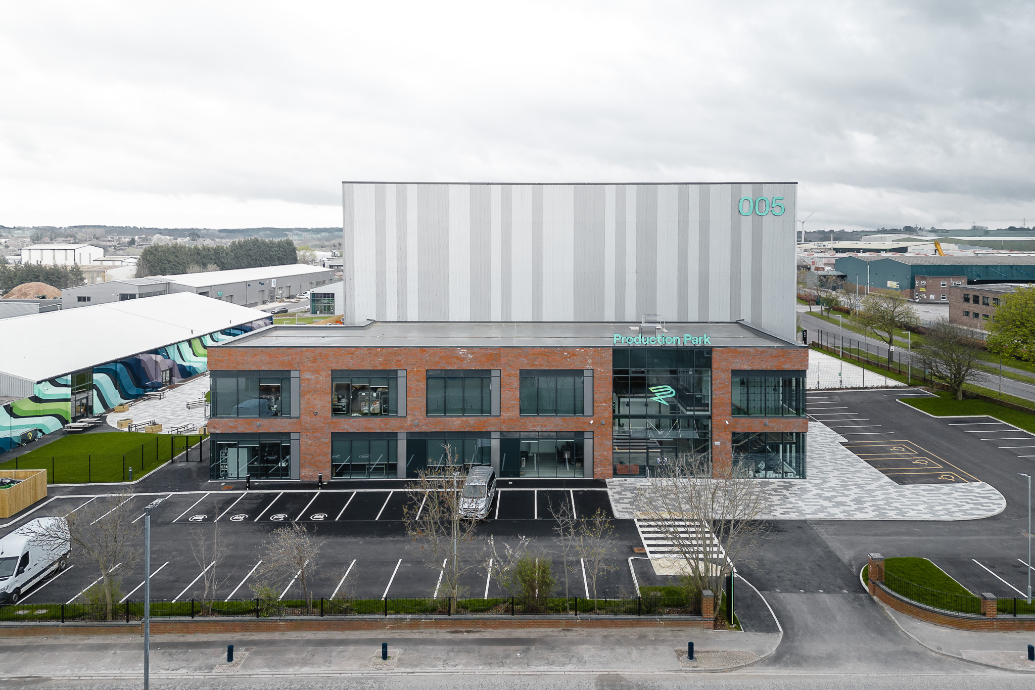 production-park-studio-005-exterior-credit-stevie-campbell